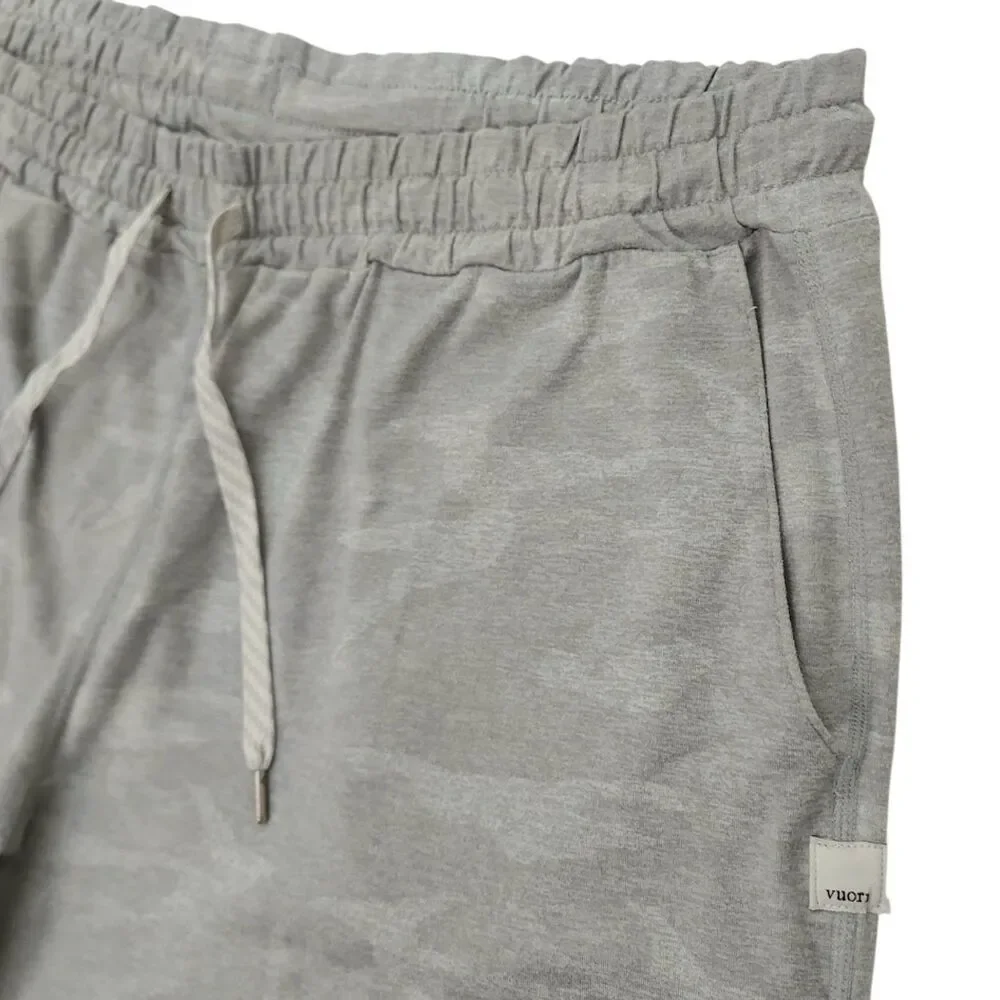 Vuori Performance Joggers Womens Medium Gray Camo Soft Yoga Gym Athleisure